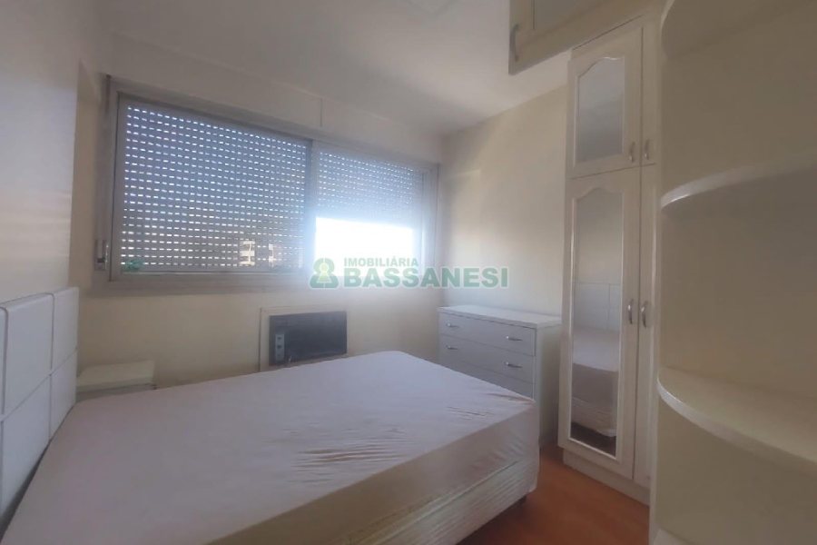 Apto Mobiliado com 107m², 3 dormitórios, 1 vaga, no bairro Centro em Caxias do Sul para Comprar