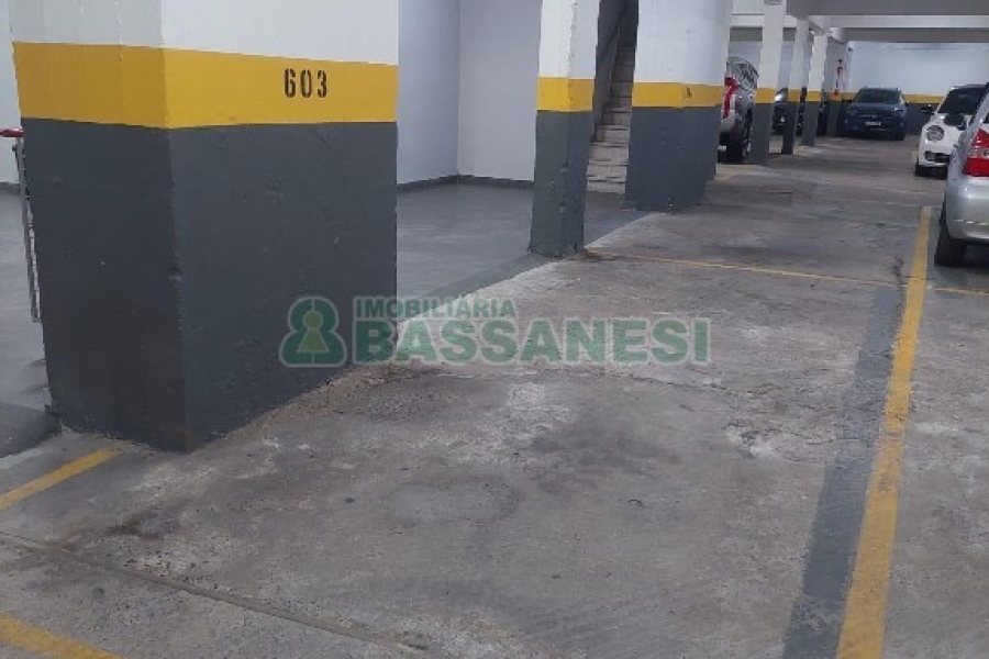 Apto Mobiliado com 107m², 3 dormitórios, 1 vaga, no bairro Centro em Caxias do Sul para Comprar