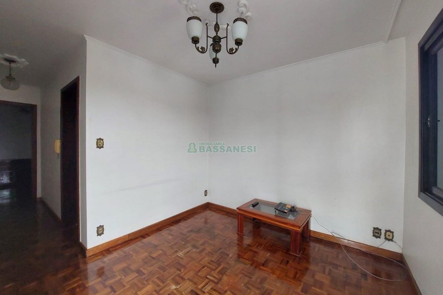Casa com 70m², 2 dormitórios, no bairro Rio Branco em Caxias do Sul para Alugar