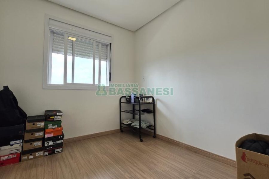 Apartamento com 62m², 2 dormitórios, 1 vaga, no bairro Vila Verde em Caxias do Sul para Comprar