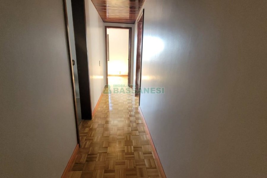 Apartamento com 88m², 2 dormitórios, 1 vaga, no bairro Santa Catarina em Caxias do Sul para Comprar