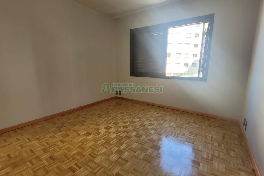 Apartamento com 88m², 2 dormitórios, 1 vaga, no bairro Santa Catarina em Caxias do Sul para Comprar