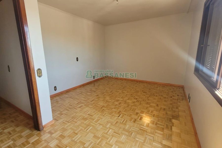 Apartamento com 88m², 2 dormitórios, 1 vaga, no bairro Santa Catarina em Caxias do Sul para Comprar