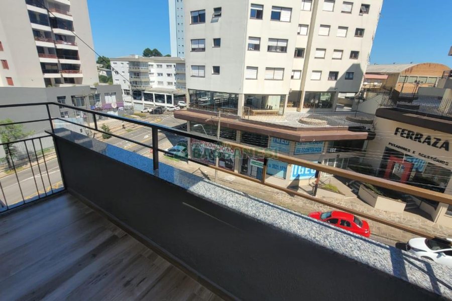 Apartamento com 88m², 2 dormitórios, 1 vaga, no bairro Santa Catarina em Caxias do Sul para Comprar