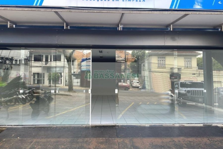 Loja com 192m², no bairro São Pelegrino em Caxias do Sul para Alugar
