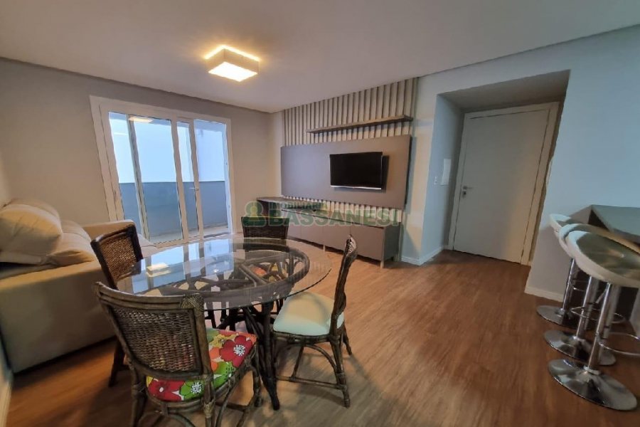 Apartamento com 88m², 2 dormitórios, 2 vagas, no bairro Santa Catarina em Caxias do Sul para Comprar
