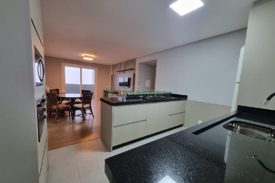 Apartamento com 88m², 2 dormitórios, 2 vagas, no bairro Santa Catarina em Caxias do Sul para Comprar
