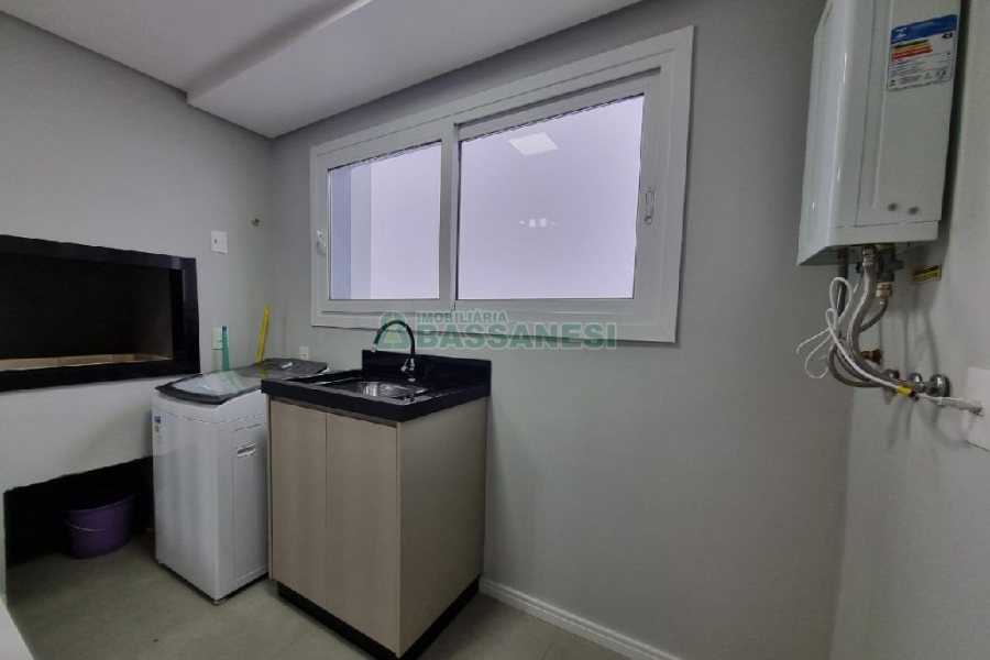 Apartamento com 88m², 2 dormitórios, 2 vagas, no bairro Santa Catarina em Caxias do Sul para Comprar