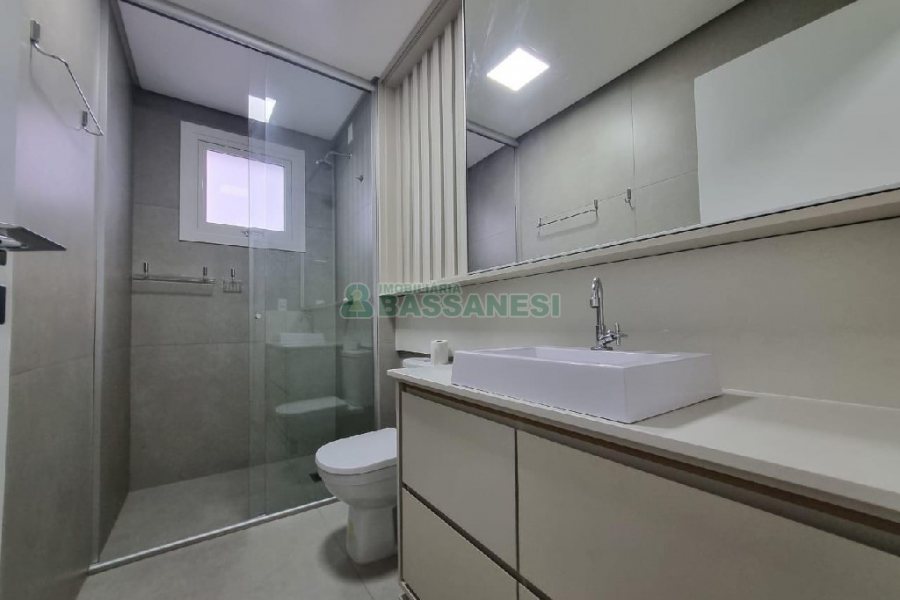 Apartamento com 88m², 2 dormitórios, 2 vagas, no bairro Santa Catarina em Caxias do Sul para Comprar