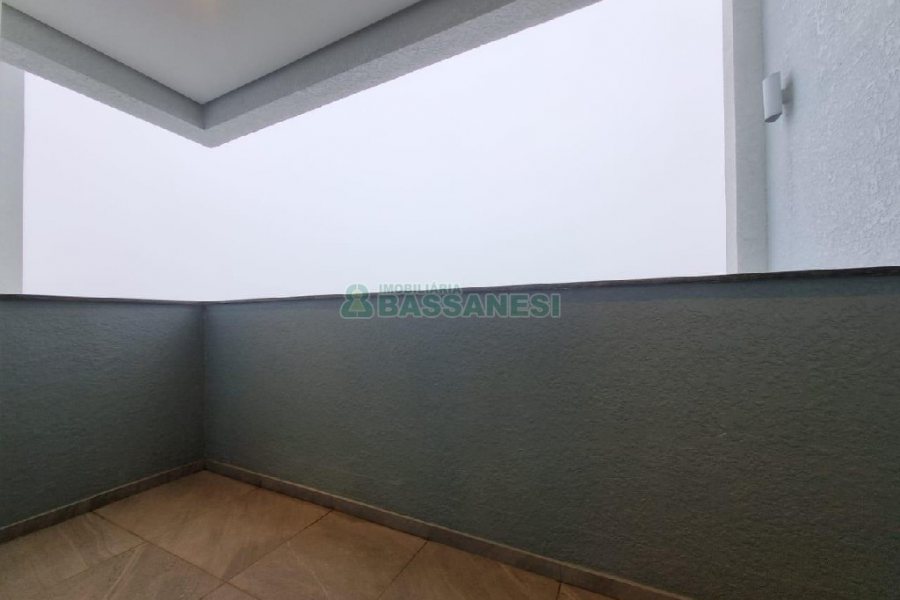 Apartamento com 88m², 2 dormitórios, 2 vagas, no bairro Santa Catarina em Caxias do Sul para Comprar