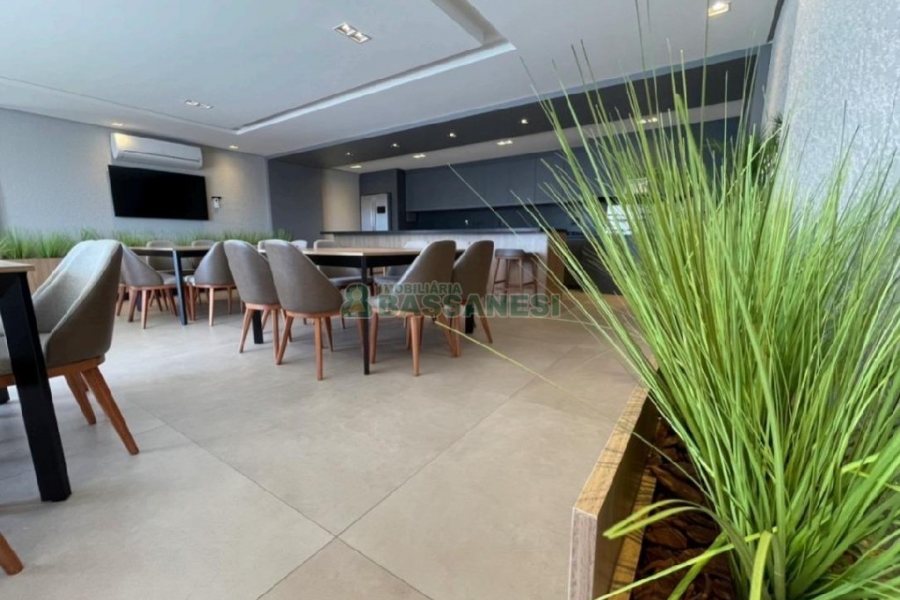 Apartamento com 88m², 2 dormitórios, 2 vagas, no bairro Santa Catarina em Caxias do Sul para Comprar