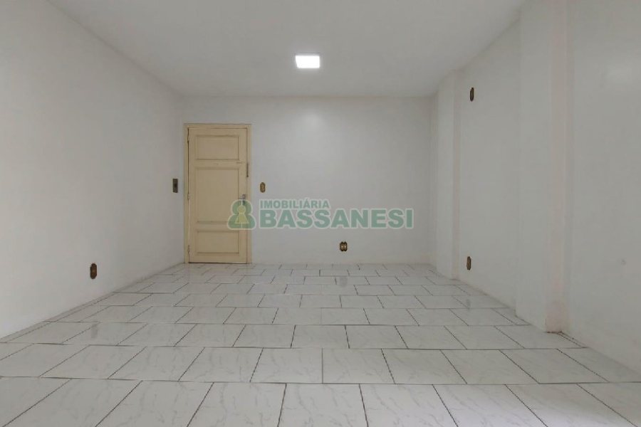 Sala com 39m², no bairro Centro em Caxias do Sul para Comprar
