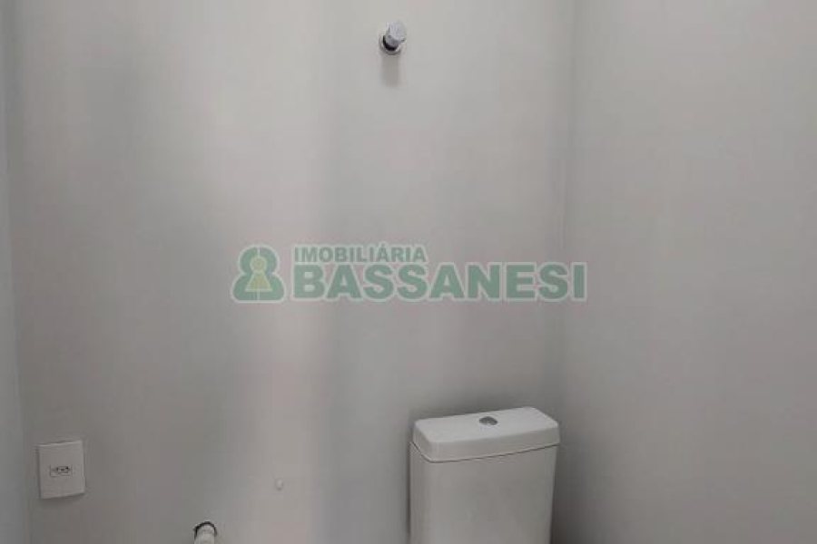 Sala com 30m², no bairro Villagio Iguatemi em Caxias do Sul para Alugar