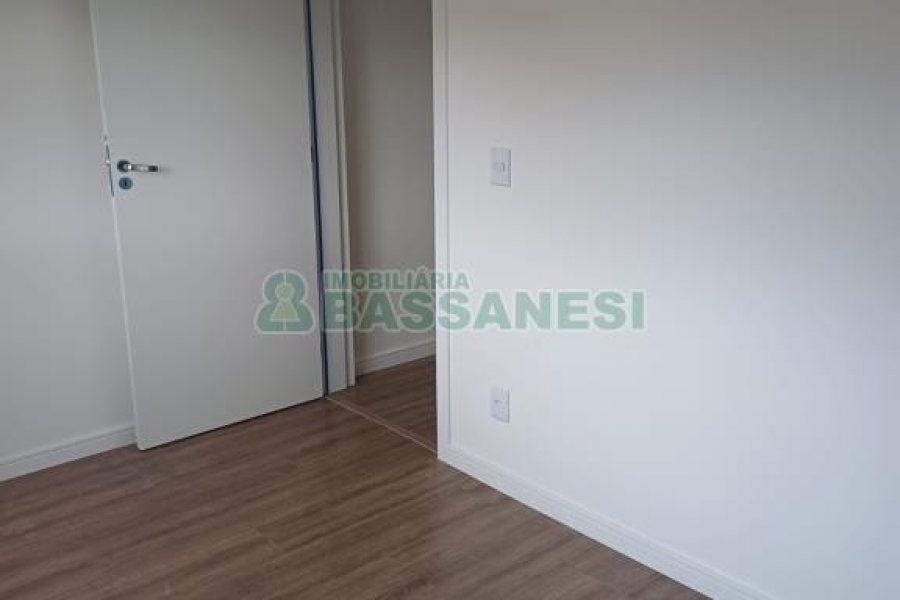 Sobrado com 77m², 3 dormitórios, no bairro São Luiz em Caxias do Sul para Comprar