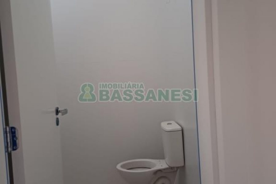 Sobrado com 77m², 3 dormitórios, no bairro São Luiz em Caxias do Sul para Comprar