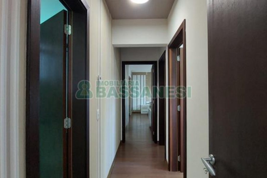 Apto Mobiliado com 100m², 3 dormitórios, 2 vagas, no bairro Pio X em Caxias do Sul para Alugar ou Comprar