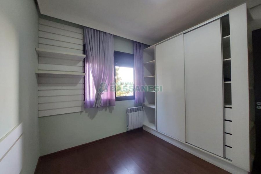 Apto Mobiliado com 100m², 3 dormitórios, 2 vagas, no bairro Pio X em Caxias do Sul para Alugar ou Comprar