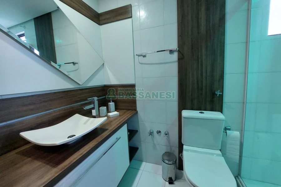 Apto Mobiliado com 100m², 3 dormitórios, 2 vagas, no bairro Pio X em Caxias do Sul para Alugar ou Comprar