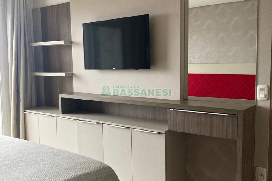 Casa com 403m², 3 dormitórios, 1 vaga, no bairro Charqueadas em Caxias do Sul para Comprar