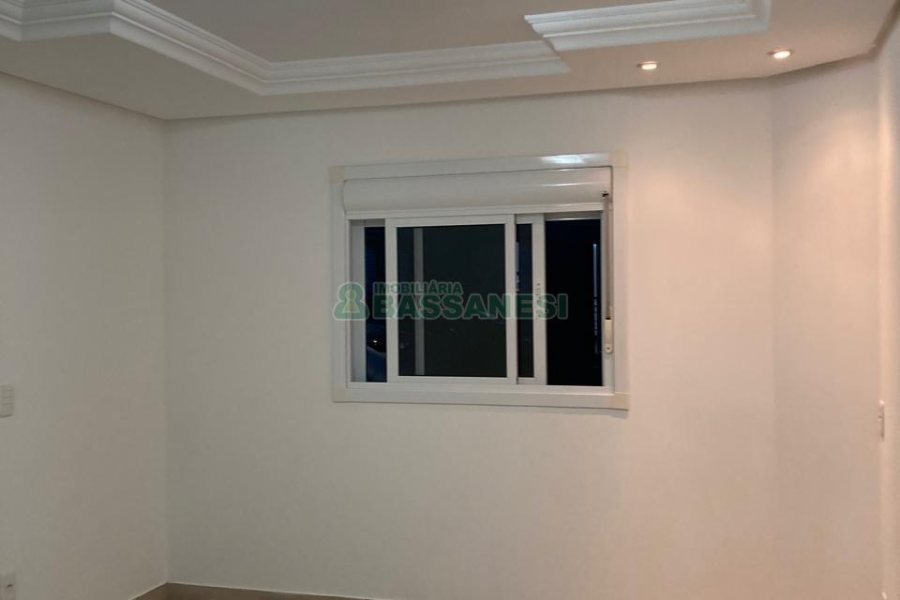 Casa com 403m², 3 dormitórios, 1 vaga, no bairro Charqueadas em Caxias do Sul para Comprar