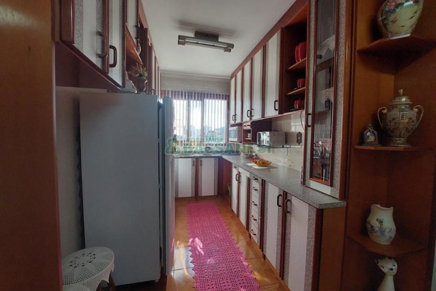 Apartamento com 120m², 3 dormitórios, 1 vaga, no bairro Rio Branco em Caxias do Sul para Comprar