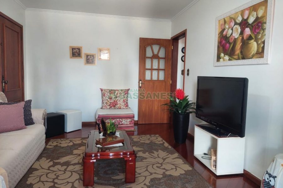 Apartamento com 120m², 3 dormitórios, 1 vaga, no bairro Rio Branco em Caxias do Sul para Comprar