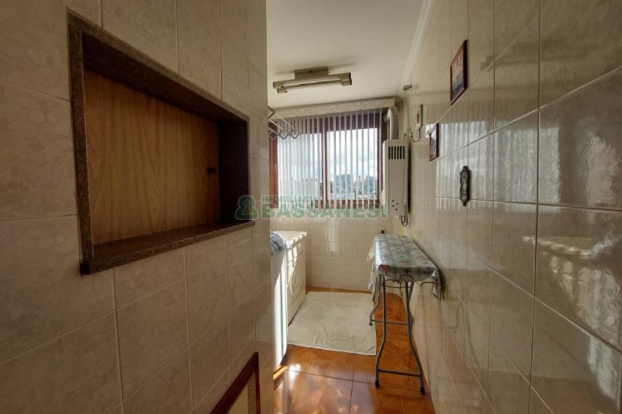 Apartamento com 120m², 3 dormitórios, 1 vaga, no bairro Rio Branco em Caxias do Sul para Comprar