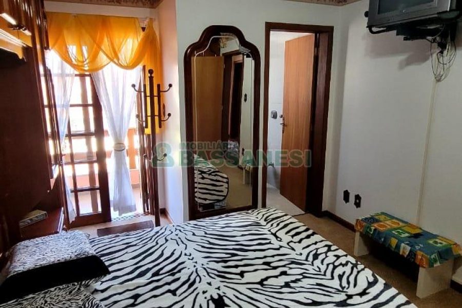 Apartamento com 120m², 3 dormitórios, 1 vaga, no bairro Rio Branco em Caxias do Sul para Comprar
