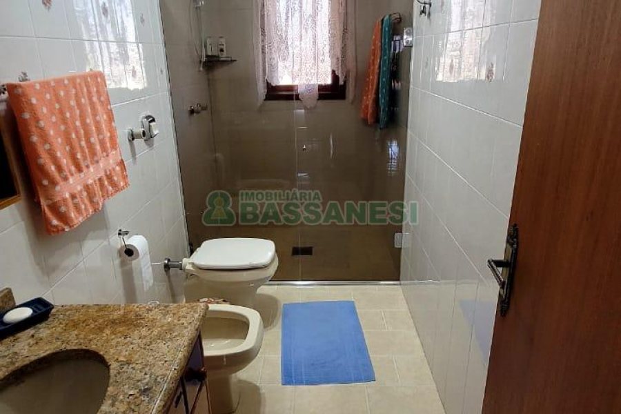 Apartamento com 120m², 3 dormitórios, 1 vaga, no bairro Rio Branco em Caxias do Sul para Comprar