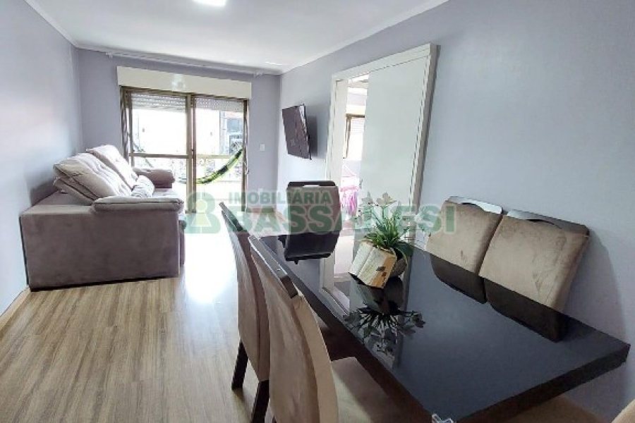 Apto Mobiliado com 80m², 2 dormitórios, 1 vaga, no bairro Sagrada Família em Caxias do Sul para Alugar