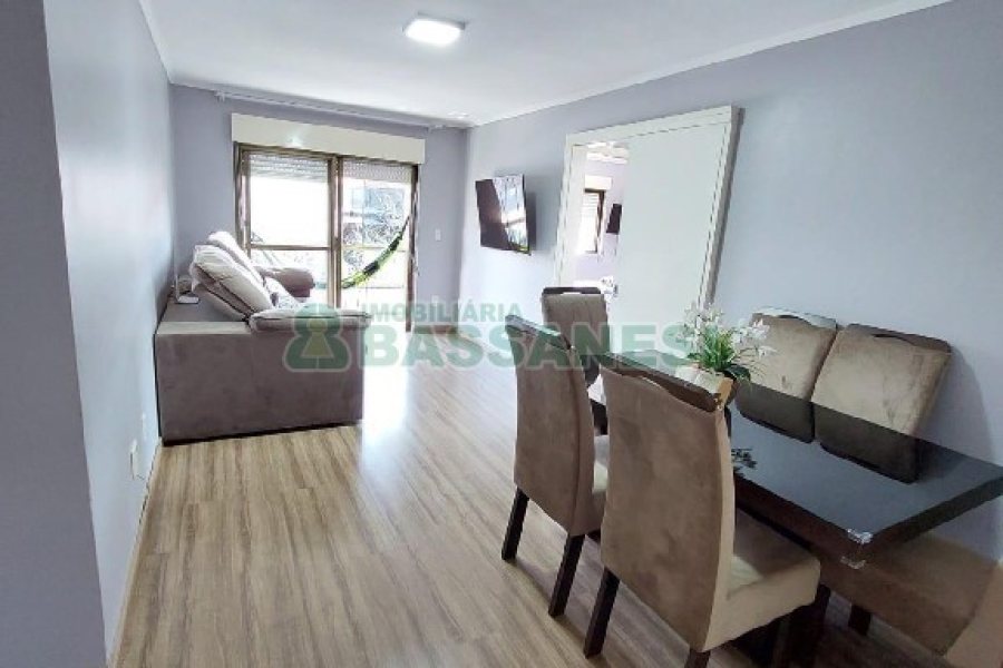 Apto Mobiliado com 80m², 2 dormitórios, 1 vaga, no bairro Sagrada Família em Caxias do Sul para Alugar