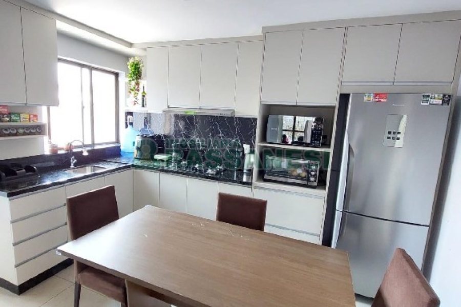 Apto Mobiliado com 80m², 2 dormitórios, 1 vaga, no bairro Sagrada Família em Caxias do Sul para Alugar