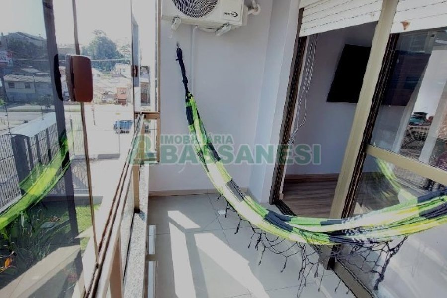 Apto Mobiliado com 80m², 2 dormitórios, 1 vaga, no bairro Sagrada Família em Caxias do Sul para Alugar