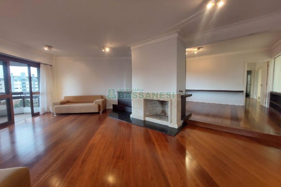Apartamento com 250m², 3 dormitórios, 4 vagas, no bairro Madureira em Caxias do Sul para Comprar