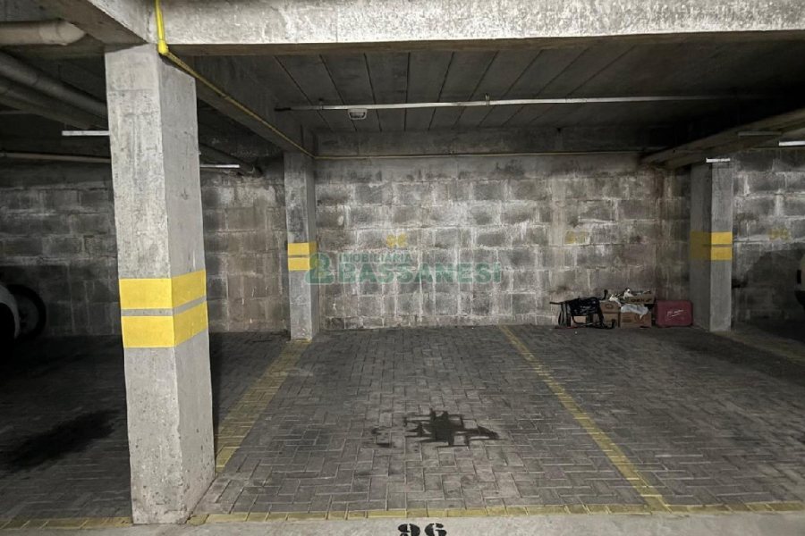 Apartamento com 51m², 2 dormitórios, 1 vaga, no bairro São Caetano em Caxias do Sul para Alugar