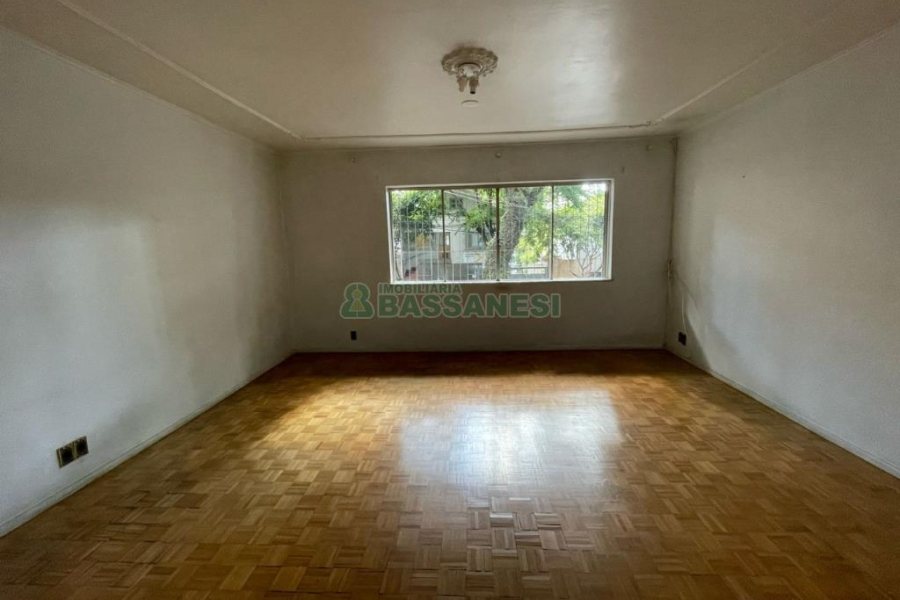 Apartamento com 90m², 2 dormitórios, 1 vaga, no bairro Centro em Caxias do Sul para Comprar
