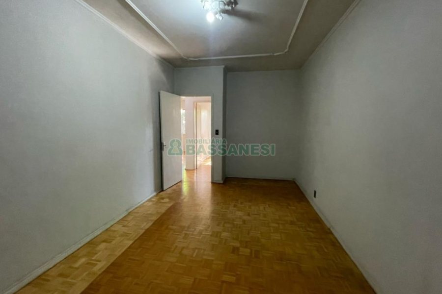 Apartamento com 90m², 2 dormitórios, 1 vaga, no bairro Centro em Caxias do Sul para Comprar