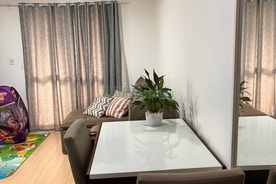 Apartamento com 53m², 2 dormitórios, 1 vaga, no bairro Vinhedos em Caxias do Sul para Comprar