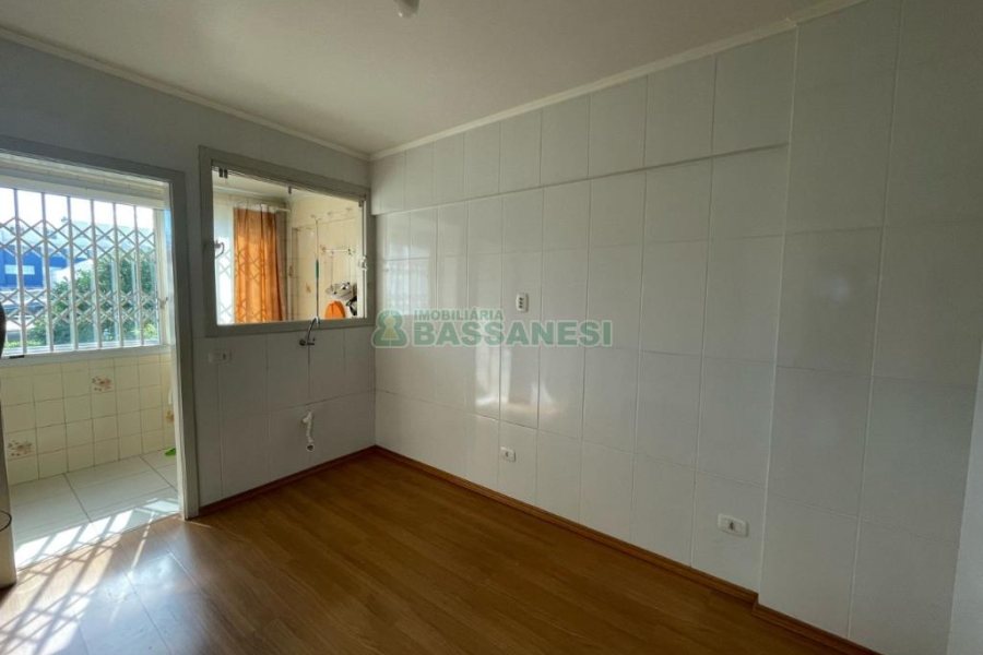 Apartamento com 66m², 2 dormitórios, no bairro Nossa Senhora de Lourdes em Caxias do Sul para Comprar