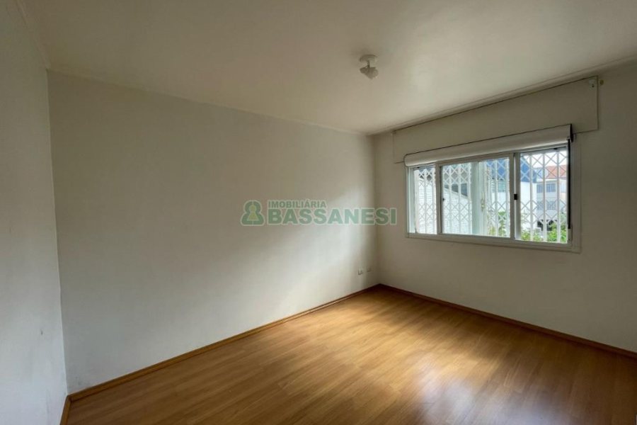 Apartamento com 66m², 2 dormitórios, no bairro Nossa Senhora de Lourdes em Caxias do Sul para Comprar