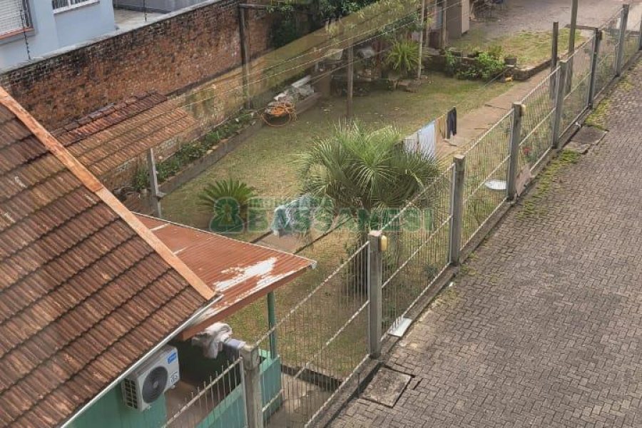 Terreno com 470m², no bairro Exposição em Caxias do Sul para Comprar