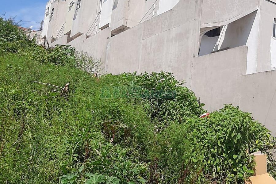 Sobrado com 62m², 2 dormitórios, 1 vaga, no bairro Esplanada em Caxias do Sul para Comprar