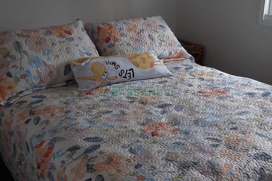 Sobrado com 62m², 2 dormitórios, 1 vaga, no bairro Esplanada em Caxias do Sul para Comprar