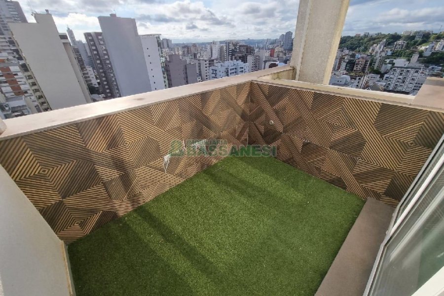 Apto Mobiliado com 84m², 1 dormitório, 2 vagas, no bairro Centro em Caxias do Sul para Alugar