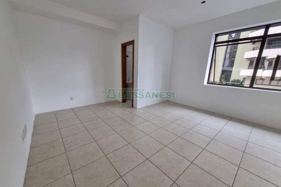 Sala com 50m², no bairro Centro em Caxias do Sul para Alugar