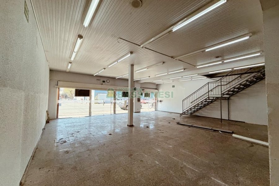 Loja com 724m², no bairro Santa Catarina em Caxias do Sul para Alugar