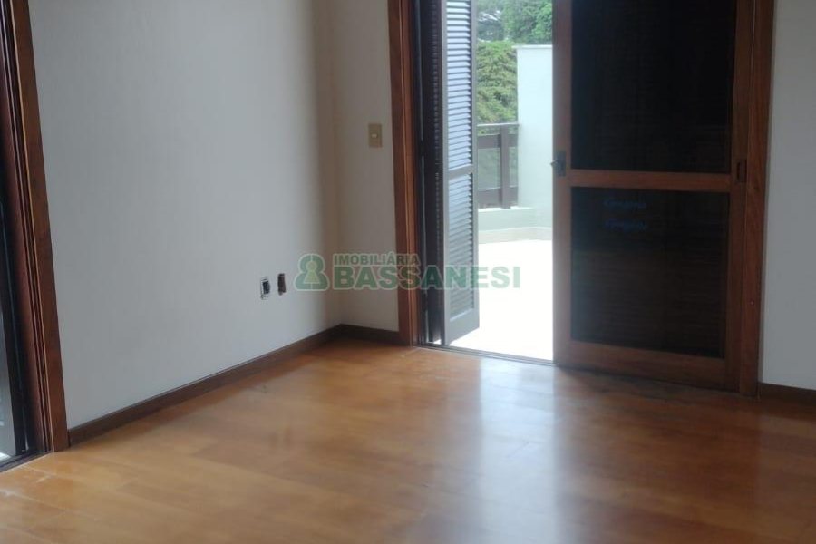 Apto/Cobertura com 182m², 3 dormitórios, 2 vagas, no bairro São Pelegrino em Caxias do Sul para Alugar ou Comprar