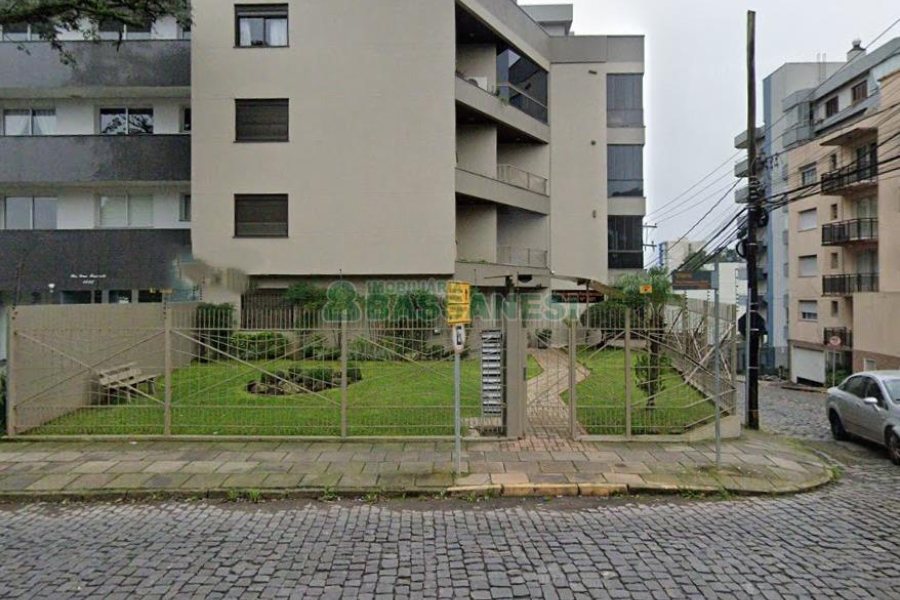 Apartamento com 77m², 2 dormitórios, 1 vaga, no bairro Madureira em Caxias do Sul para Comprar