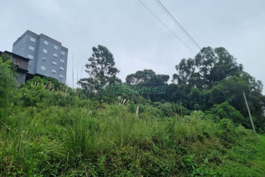 Terreno com 516m², no bairro Bela Vista em Caxias do Sul para Comprar