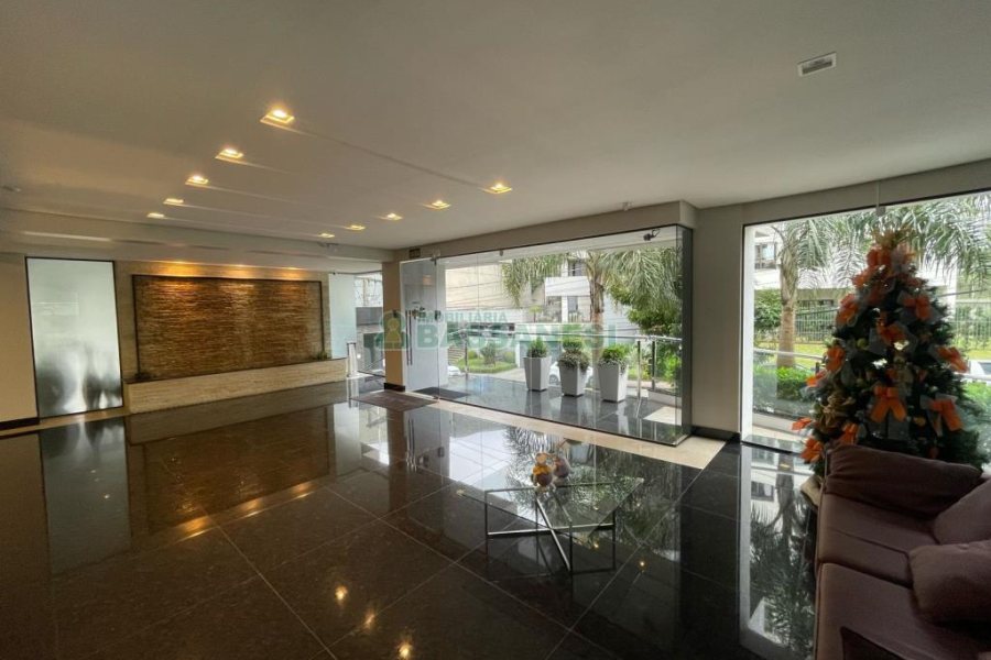 Apartamento com 230m², 3 dormitórios, 2 vagas, no bairro São Pelegrino em Caxias do Sul para Comprar